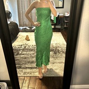 Green Midi strapless open back dress